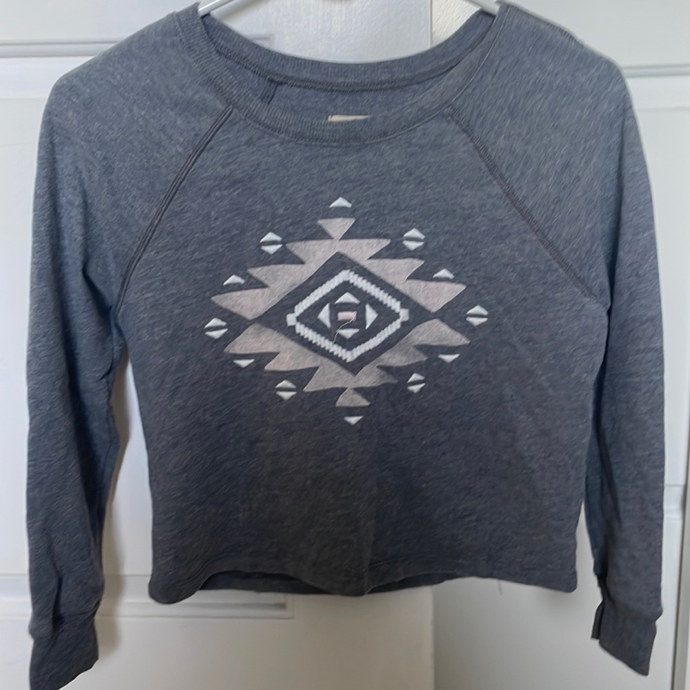 Hollister Juniors long sleeve shirt